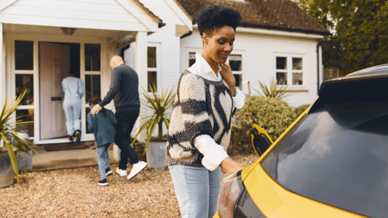 Quelles solutions pour trouver une Peugeot 208 électrique d’occasion ?