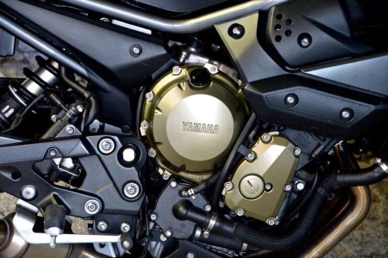 La puissance de la Yamaha R1 1000 2022 à votre portée